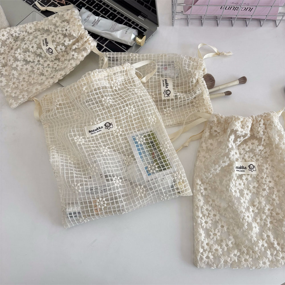 Dantel işlemeli papatya desenl - Travel Accessories Set incelemesi ve fiyatı
